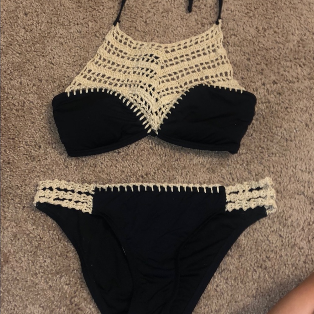 Bathing suit